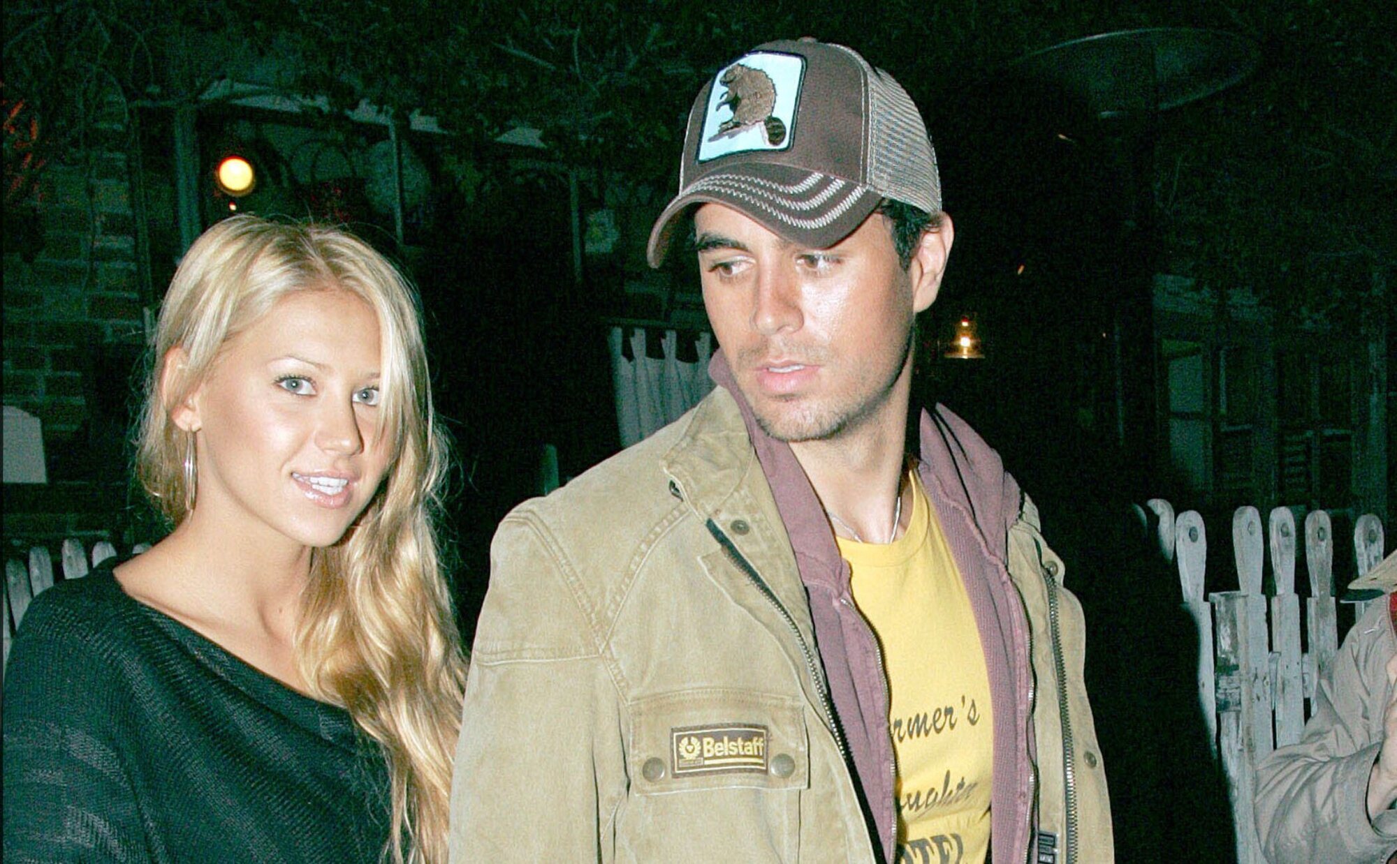 Enrique Iglesias y Anna Kournikova comparten la primera imagen familiar con sus cuatro hijos tras el nacimiento del pequeño