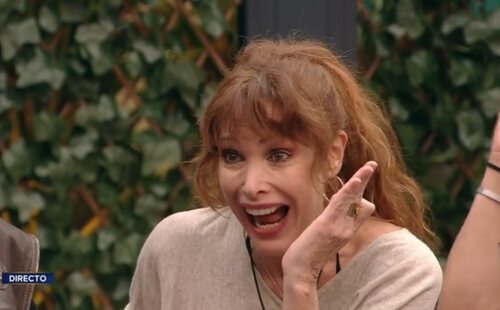 Cristina Piaget estalla y se marcha del directo tras un enfrentamiento con Raquel Salazar en 'GH DÚO 4'