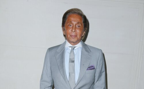 Muere Valentino a los 93 años, el 'último emperador de la moda' y creador del icónico rojo que marcó la historia de la alta costura