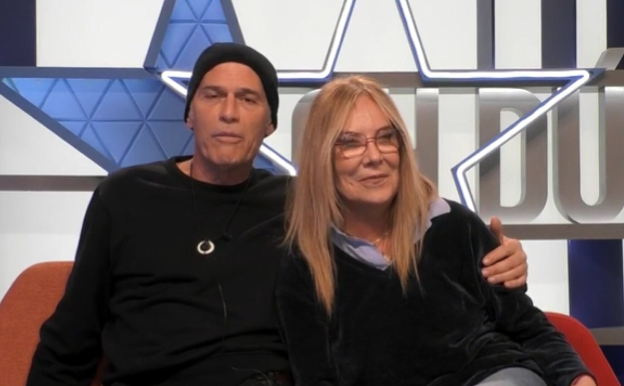 Carlos Lozano y Belén Rodríguez sellan su despedida en 'GH DÚO 4' con un beso apasionado que termina en el suelo