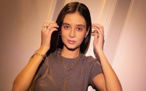 Victoria Federica comparte su primera foto con Jorge Navalpotro tras presentárselo al Rey Juan Carlos en Abu Dabi