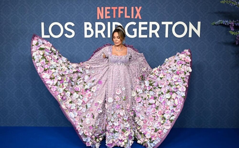 Estas son las famosas que reinaron en el baile de máscaras de 'Los Bridgerton'