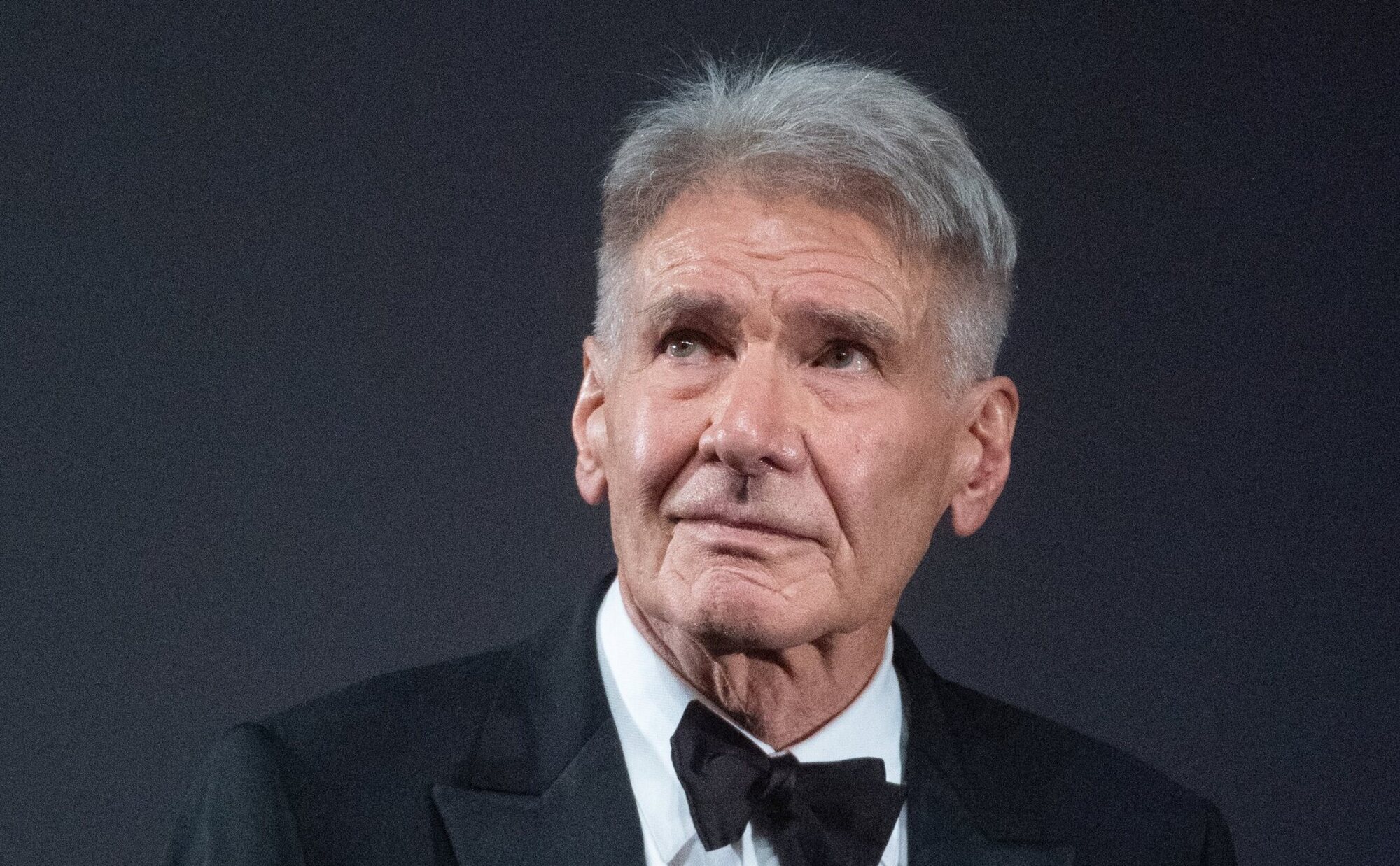 Harrison Ford emociona y hace reír en los Actor Awards 2026: "Es raro recibir un premio a toda una trayectoria en el ecuador de mi carrera"
