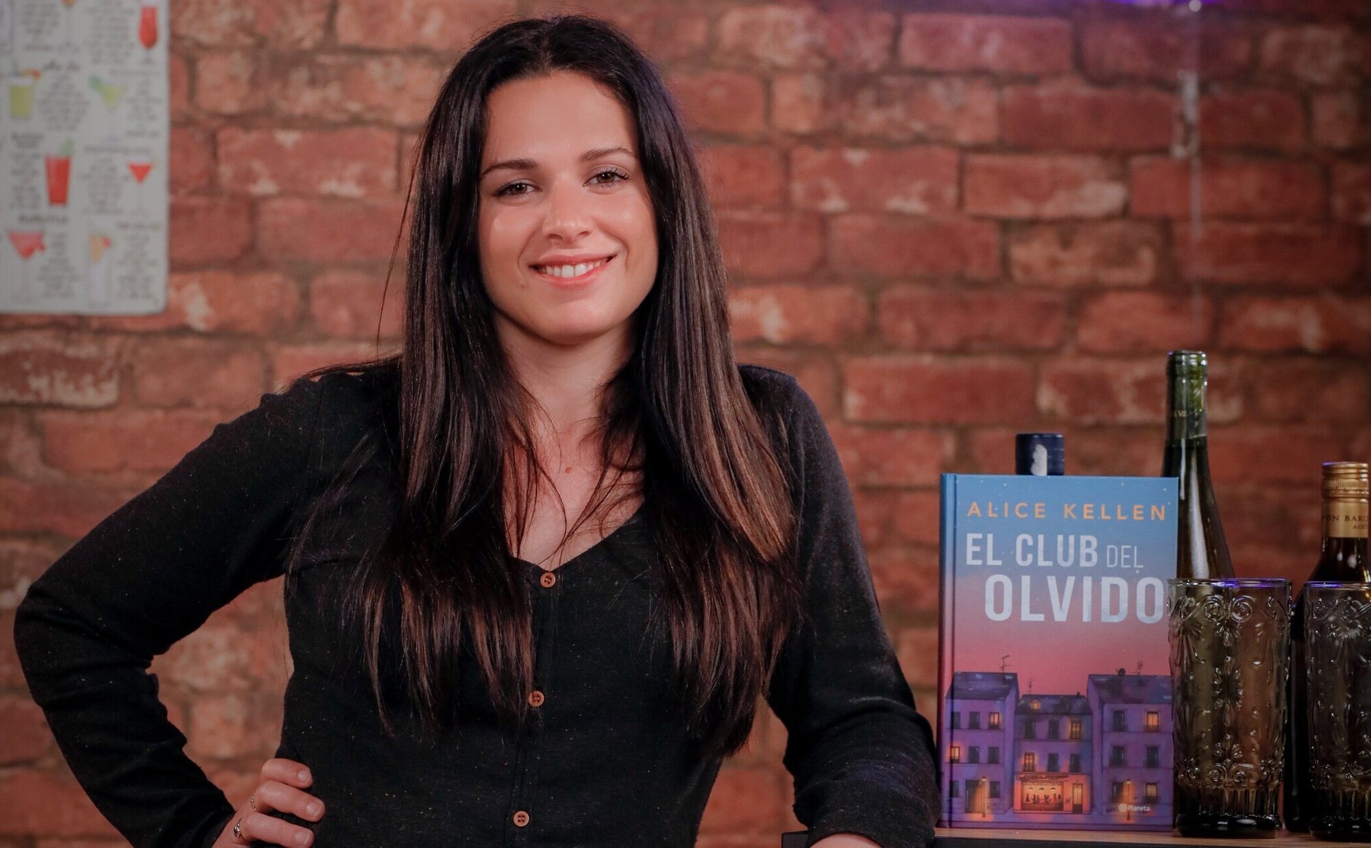 Alice Kellen presenta 'El club del olvido', una novela con la que viajar hasta las amistades de la infancia