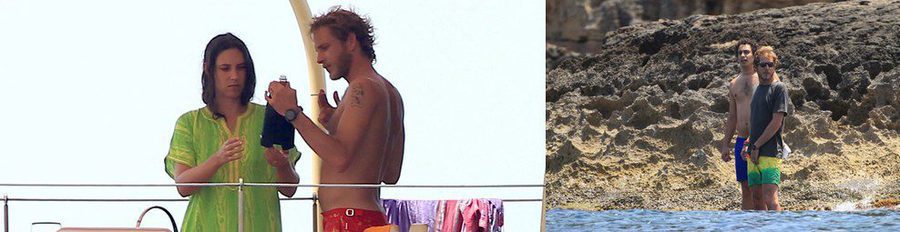 Las divertidas vacaciones en Ibiza de Andrea Casiraghi y Tatiana Santo Domingo con su hijo Sasha y sus amigos