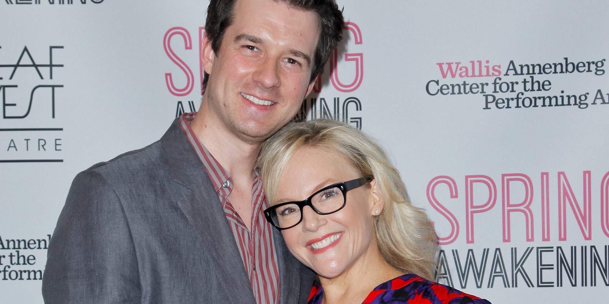 La actriz de 'Lucifer' Rachael Harris y su marido Christian Hebel dan la bienvenida a Henry