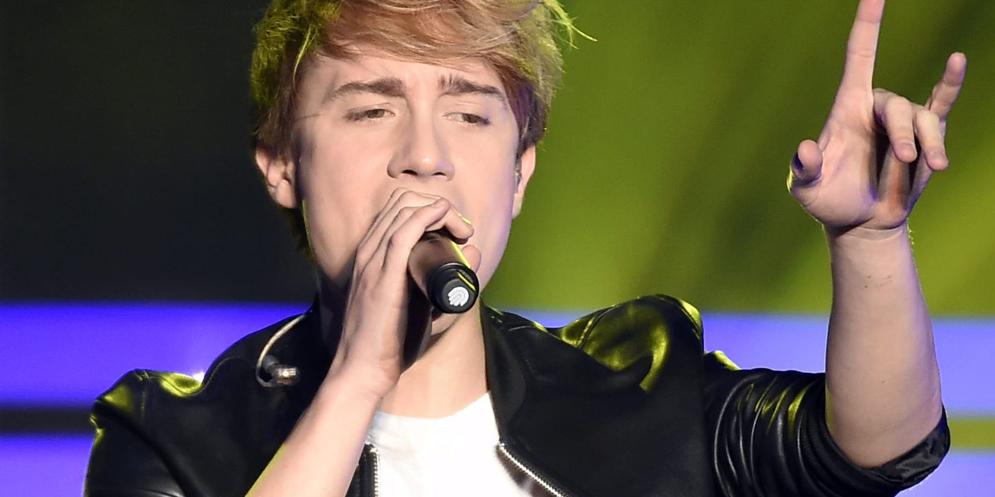 Carlos Marco, vocalista de Auryn: vacaciones y relax entre vídeo y vídeo