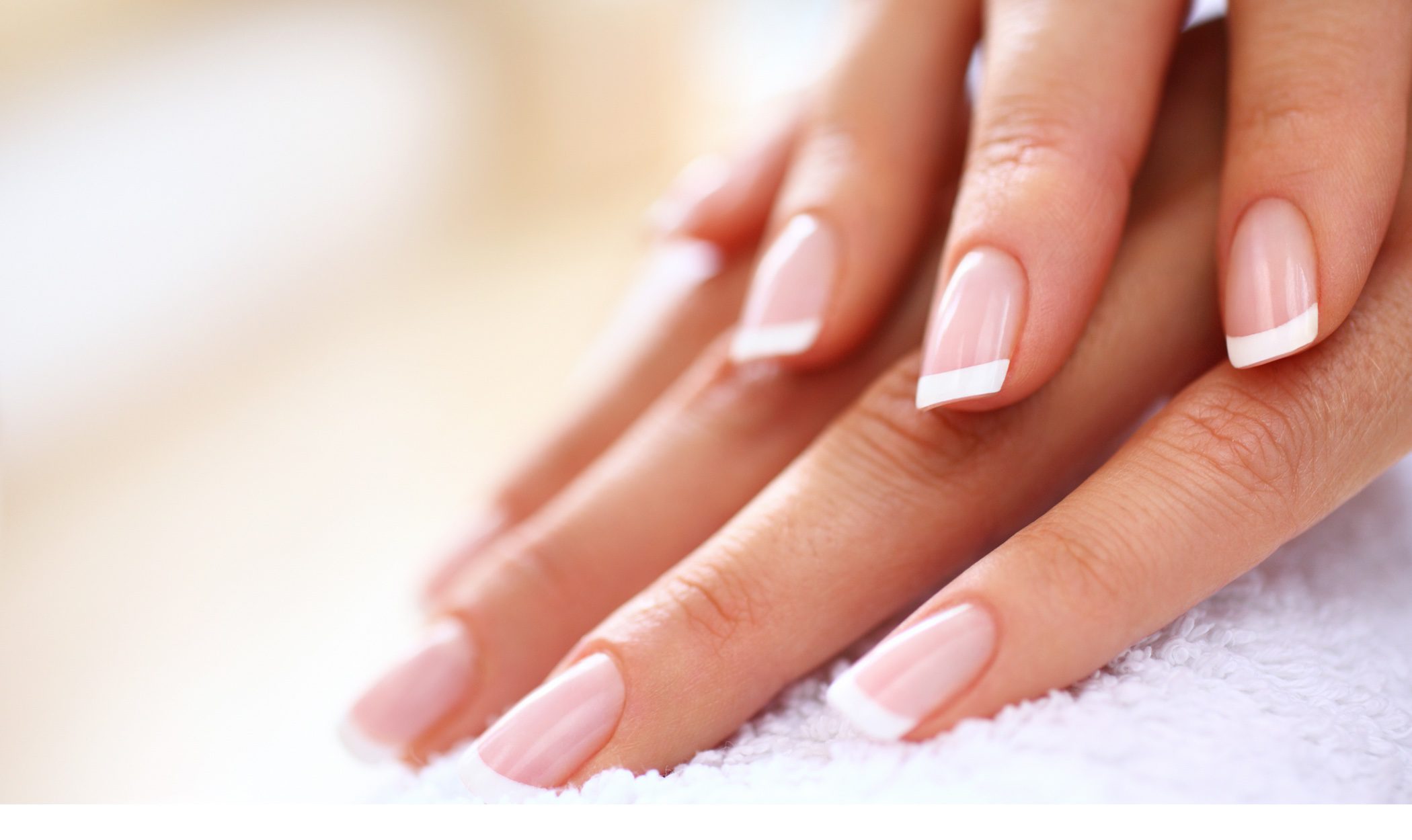 5 tipos de manicura con los que acertar en Navidad