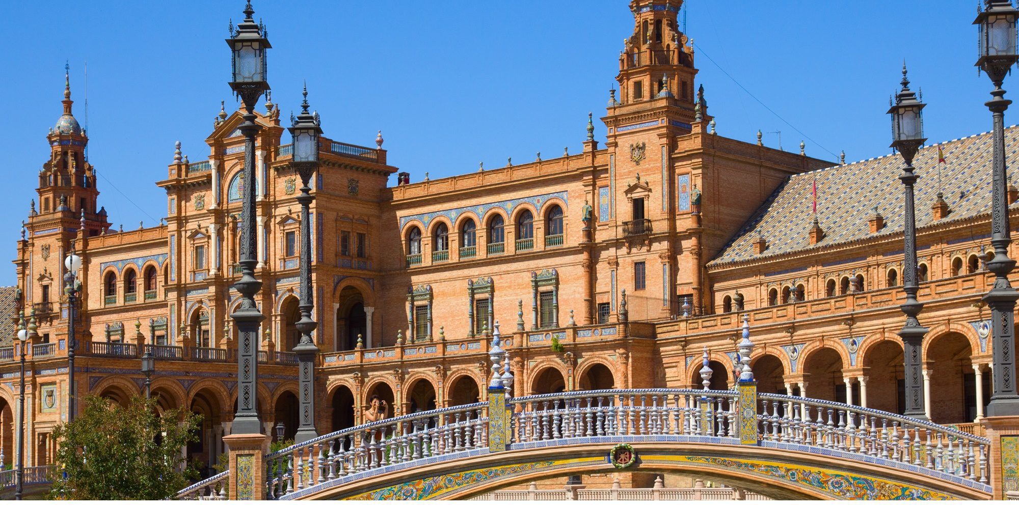 Sevilla apuesta por una completa y variada agenda cultural para 2017