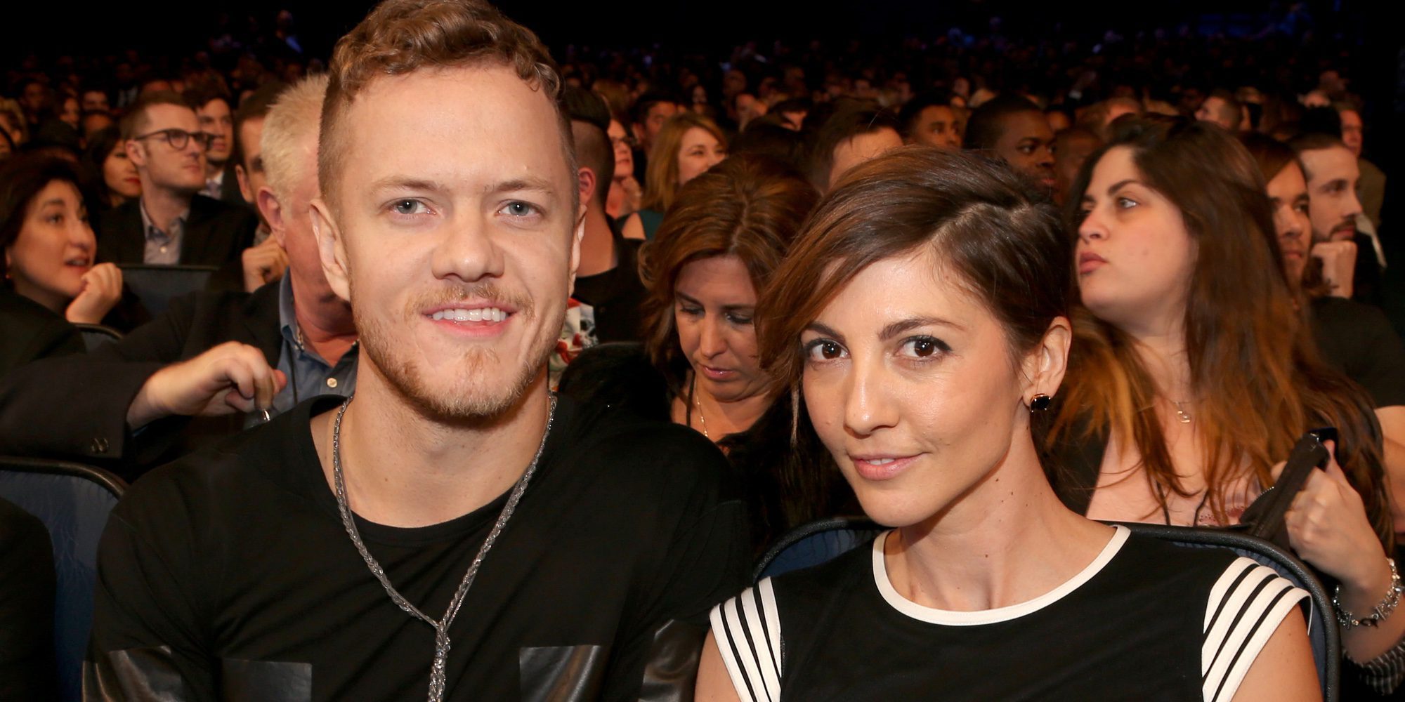 Dan Reynolds, vocalista de Imagine Dragons, se convierte en padre de gemelas