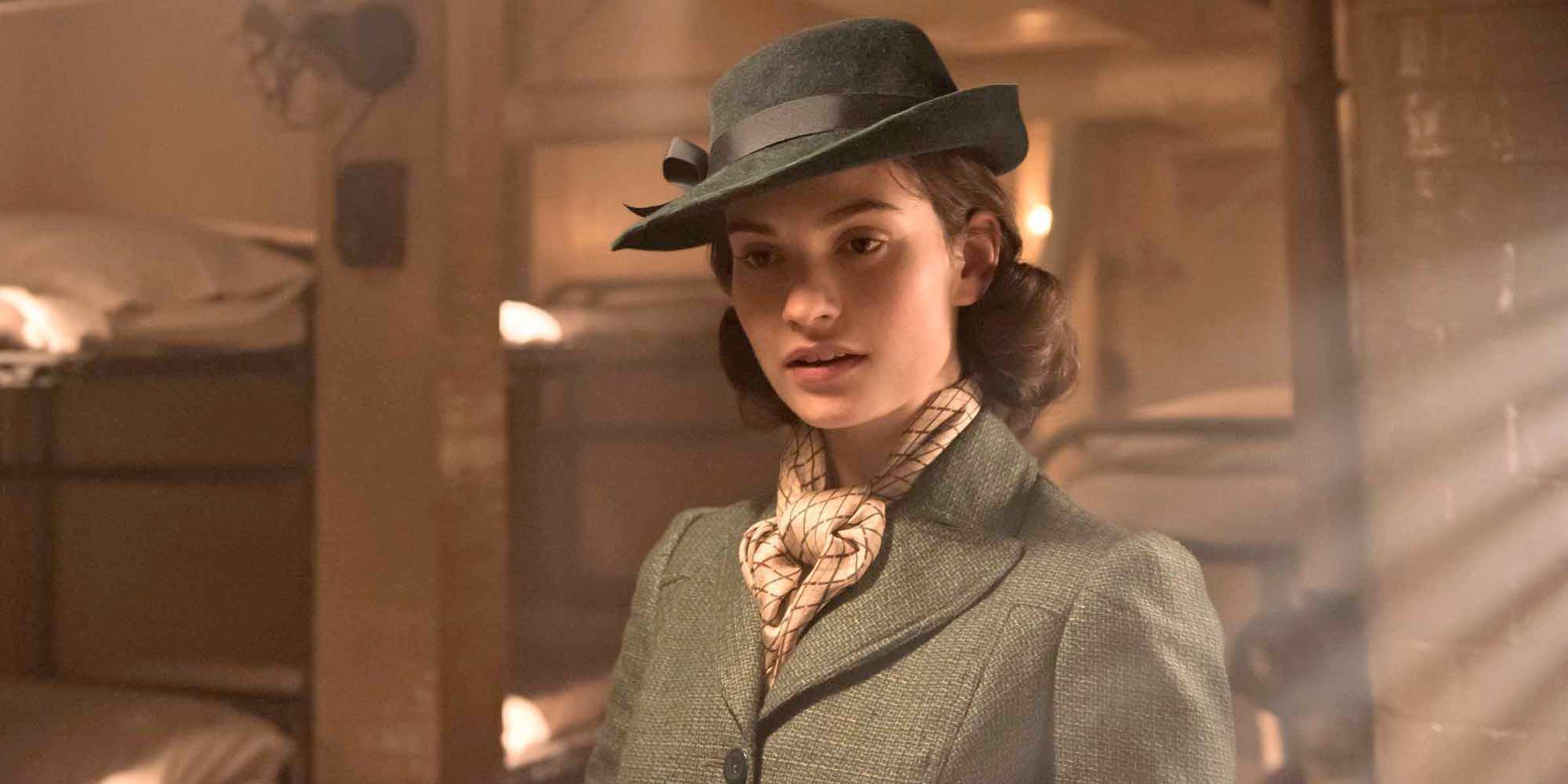 'El instante más oscuro': Lily James nos cuenta cómo fue meterse en la piel de la secretaria de Churchill