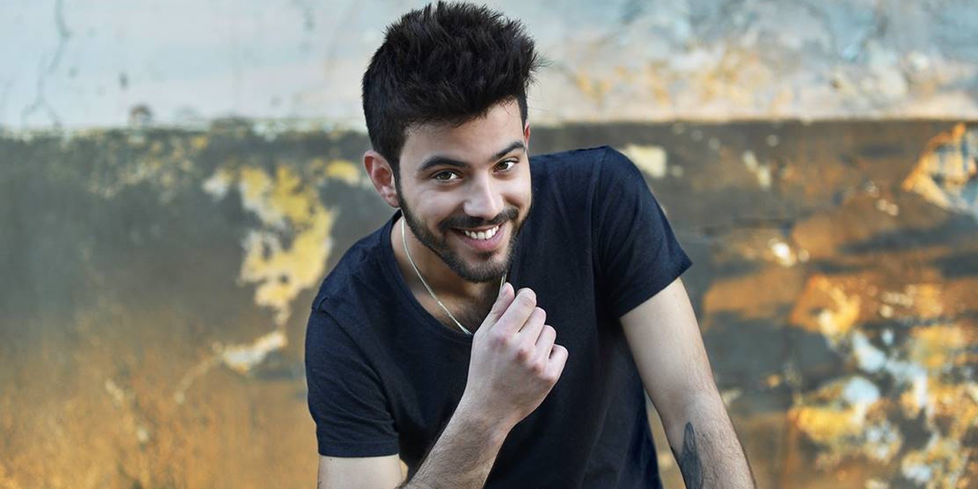 El cantante Salvador Beltrán también se ha visto afectado por la estafadora de los famosos