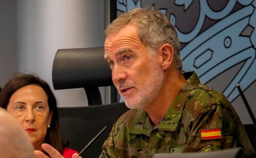 El Rey Felipe VI interrumpe sus vacaciones por la ola de incendios que está asolando España