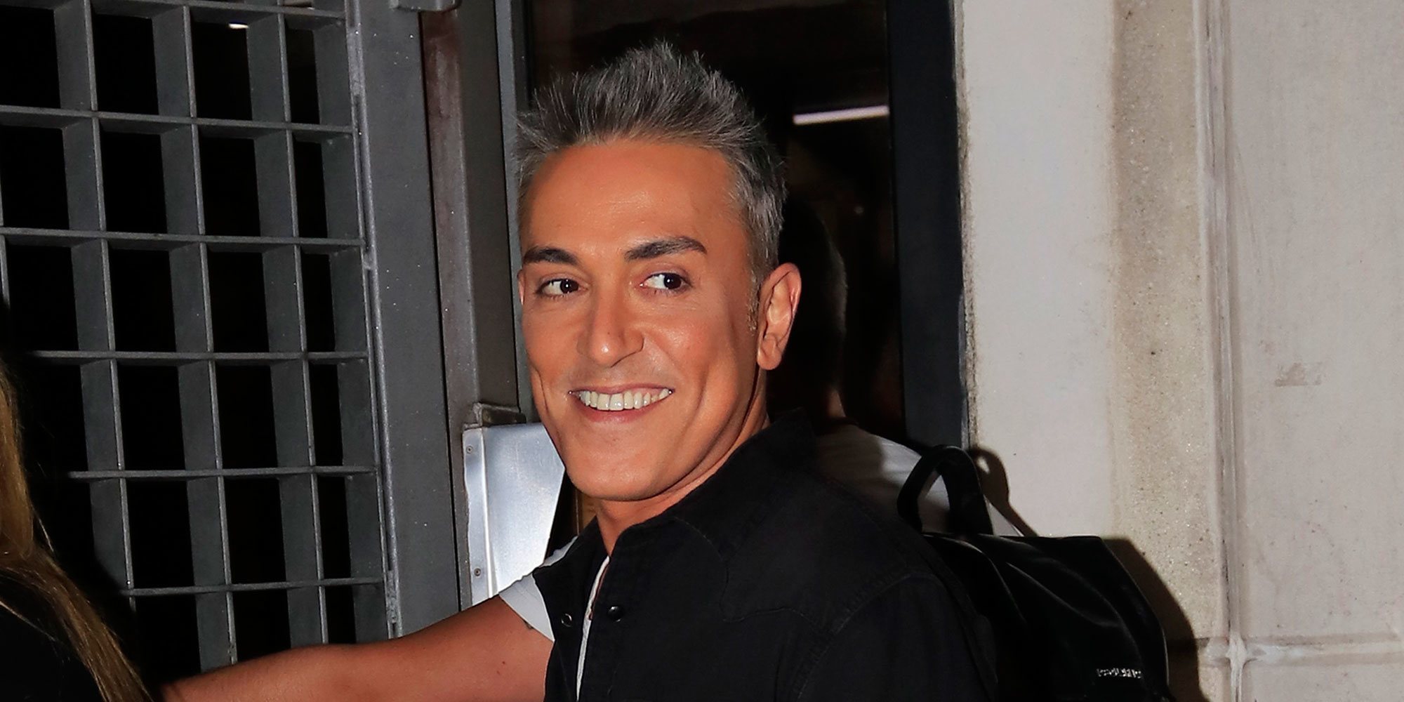 La policía se presenta en la casa de Kiko Hernández: "Tuve que salir con el DNI en la boca"