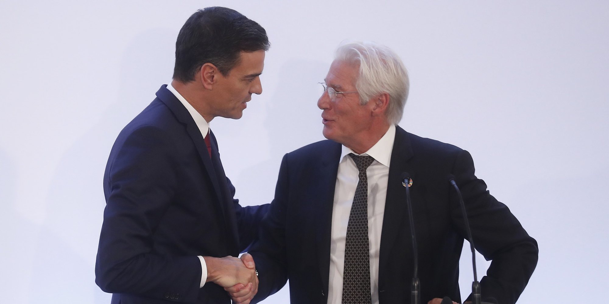Así ha sido la productiva visita de Richard Gere a La Moncloa para entrevistarse con Pedro Sánchez