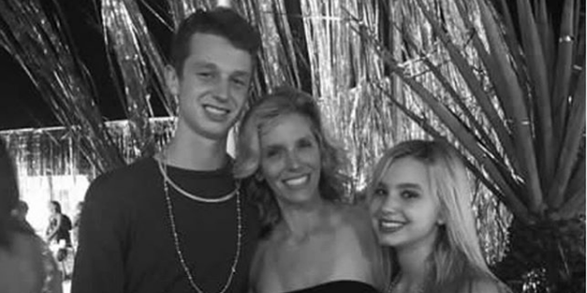 Habla el hijo de Jane Buckingham, amiga de Felicity Huffman que también fue detenida por fraude universitario
