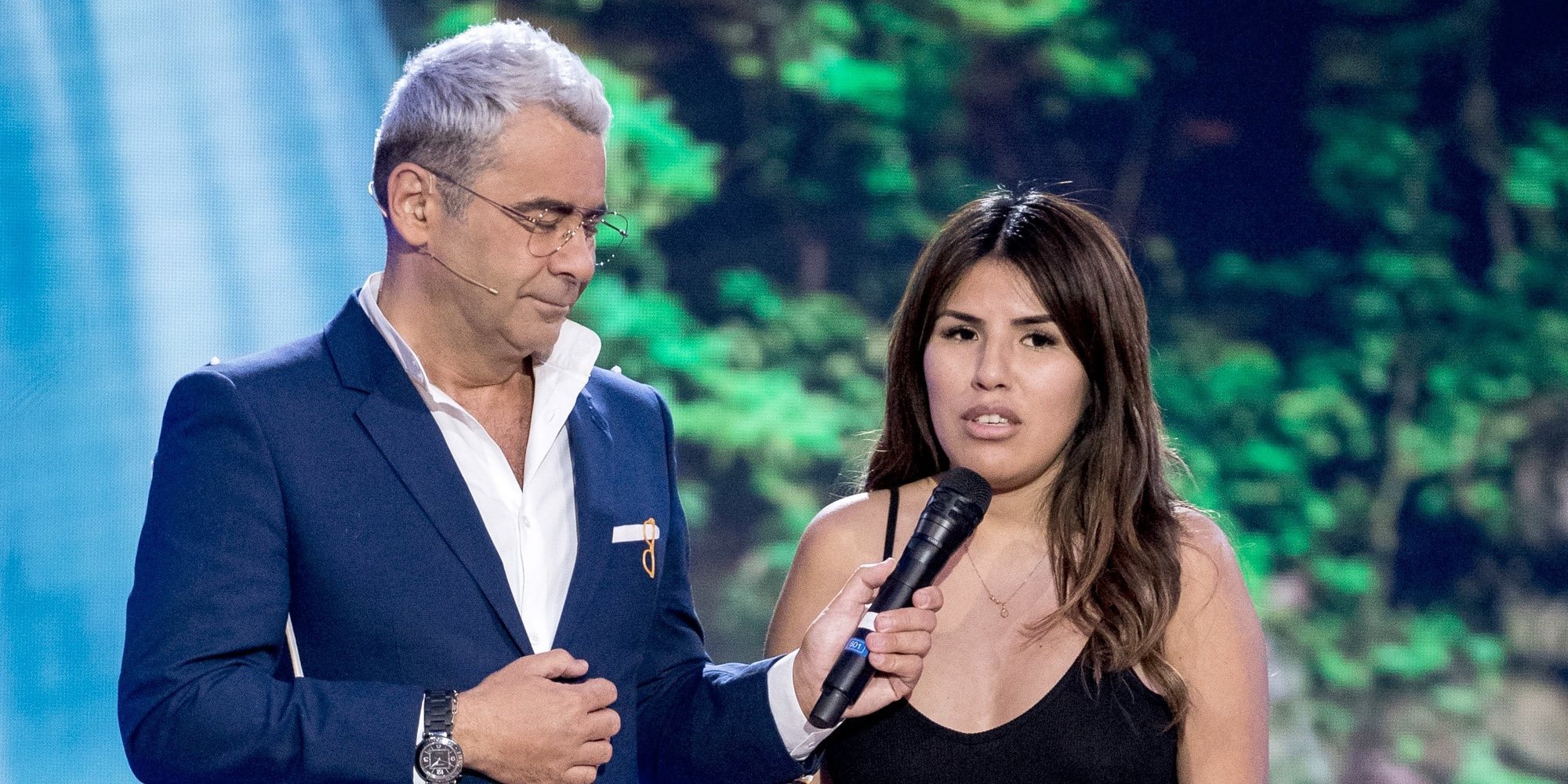Los dos fríos besos de Chabelita Pantoja y Kiko Rivera en su reencuentro en 'Supervivientes 2019'
