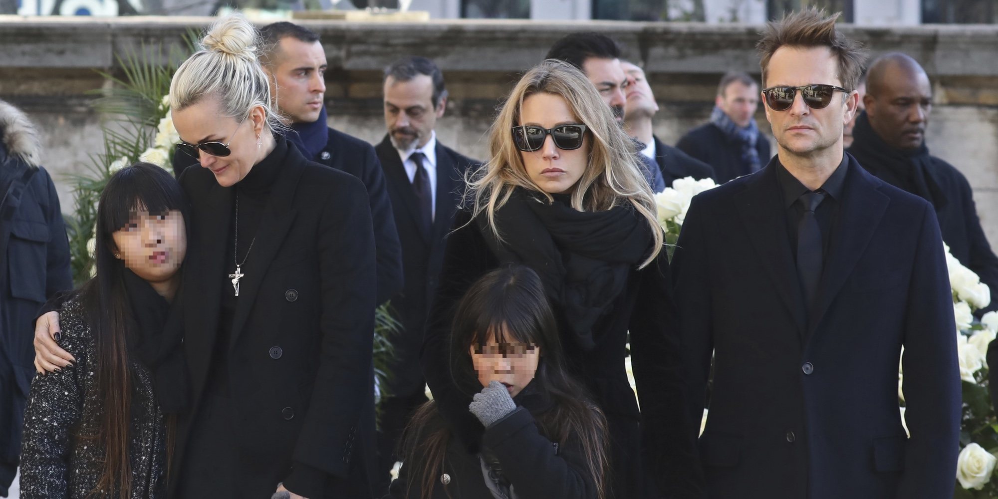 Continúa la disputa por la herencia de Johnny Hallyday que deberá repartirse bajo la ley francesa