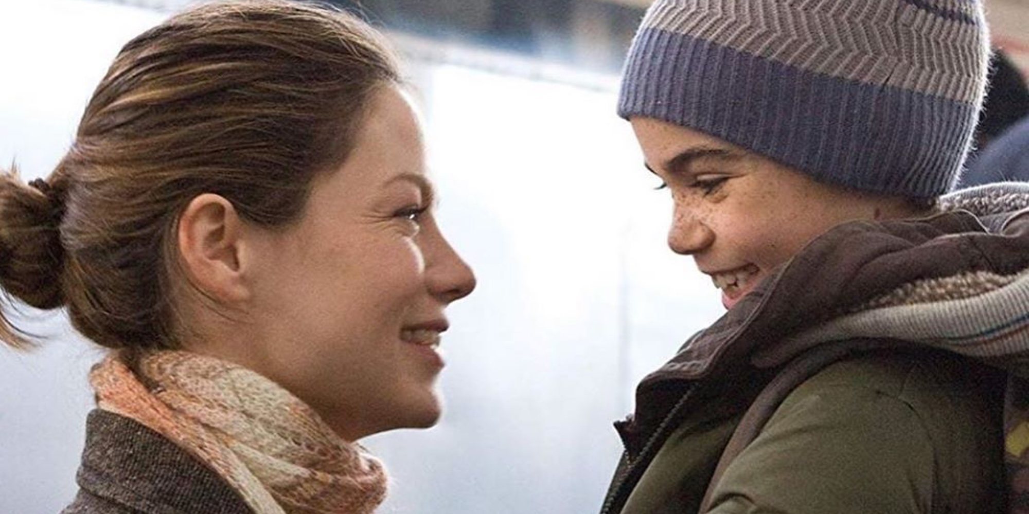 Salma Hayek, Bella Thorne y Michelle Monaghan rinden tributo a Cameron Boyce