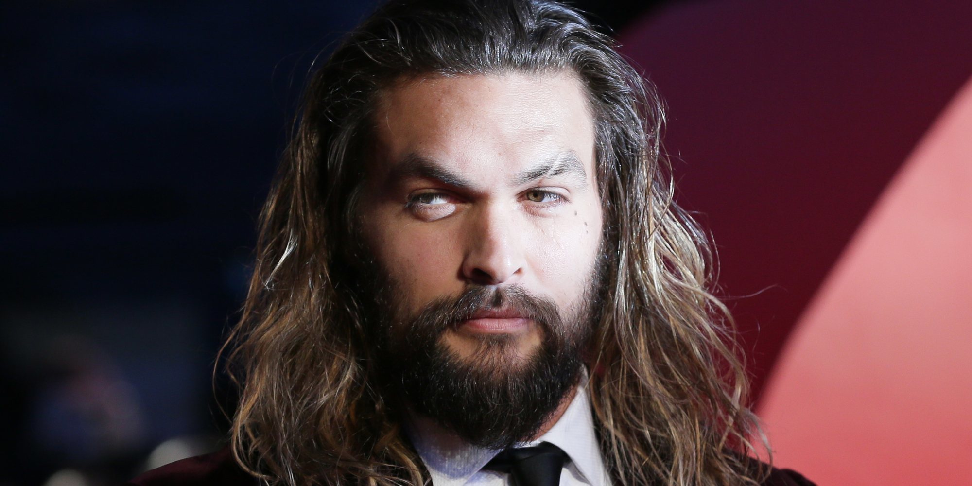 Jason Momoa celebra su 40 cumpleaños dejando claro que no tiene complejos sobre su físico