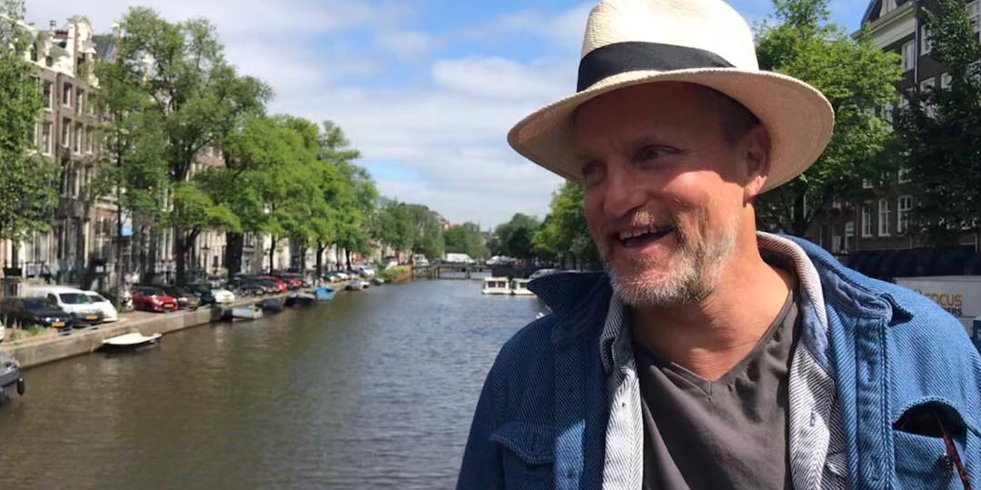 Woody Harrelson cuenta que tuvo que drogarse para poder soportar una cena con los Trump