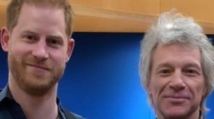 Jon Bon Jovi pone a cantar al Príncipe Harry por una buena causa y con el apoyo de Buckingham Palace