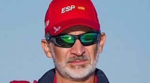El Rey Felipe, un tripulante más en una competición de catamaranes voladores