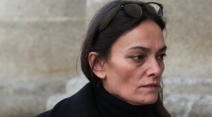 Laura Ponte muestra el ojo del que ha perdido la visión