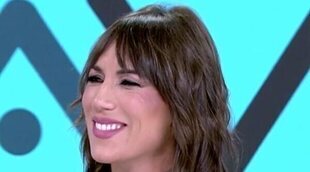 Patricia Pardo siente las pataditas de su bebé en directo