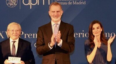 Fernando Ónega recibe el Premio APM de Honor 2024 en una ceremonia presidida por los Reyes: "Una tal Letizia Ortiz ganó este premio"