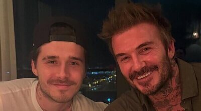 El conflicto Beckham se agrava: Brooklyn y Nicola Peltz se enteraron por la prensa del honor que Carlos III otorgará a David Beckham