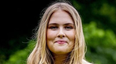 Amalia de Holanda celebra su graduación con una escapada a Grecia junto a sus amigas