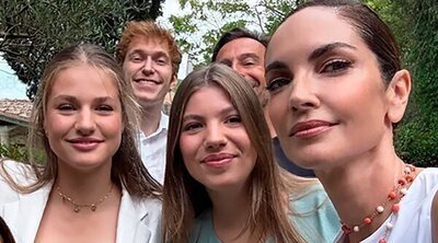 La Princesa Leonor y la Infanta Sofía brillan en Sant Martí Vell: acto conjunto y selfie con su 'prima' Eugenia Silvia