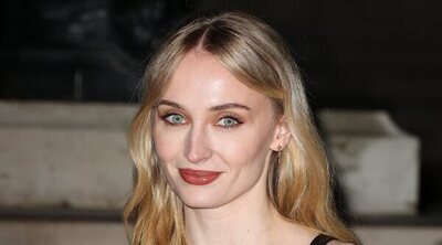 Sophie Turner responde a quienes la critican por ir a un concierto: "Existe algo llamado custodia compartida"