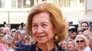 Doña Sofía emociona en Elche con su cercanía: baño de masas y homenaje