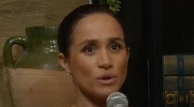 Meghan Markle acude a un evento literario y da todos los detalles sobre su vida familiar con el Príncipe Harry