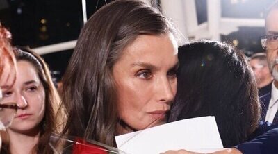 Los Reyes Felipe y Letizia, consternados y muy cercanos en el Funeral de Estado con los familiares de las víctimas de la DANA