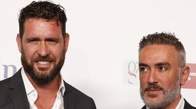 Kiko Hernández se encadena junto a su marido, Fran Antón, e inician una huelga de hambre