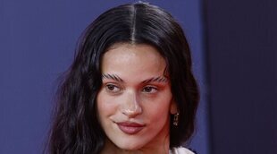 Rosalía, denunciada por infringir la normativa y fumar tabaco en un podcast