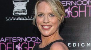 Jessica St. Clair y su marido Dan O'Brien anuncian el nacimiento de su hija Isobel Kelly O'Brien