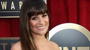 Lea Michele luce tipazo durante un paseo junto a una amiga