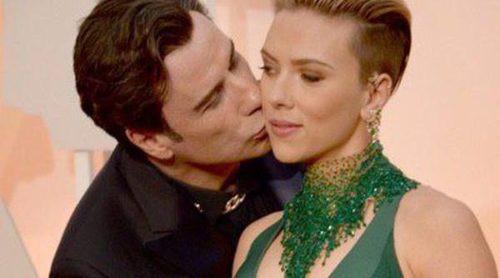 Scarlett Johansson habla sobre el beso de John Travolta en los Oscar 2015: