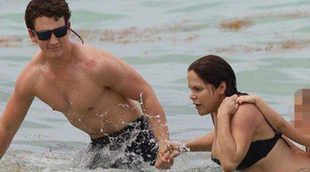 El Héroe del mes: Miles Teller ayuda a una embarazada a salir del agua por alerta de tiburón