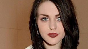 Frances Bean Cobain e Isaísas Silva se divorcian tras 21 meses de matrimonio
