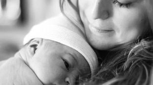 Alexa y Carlos PenaVega presentan a su primer hijo