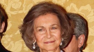 La sonrisa contenida de la Reina Sofía frente a la alegría de la Infanta