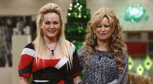 Saray y Pilarita, felices por el bautizo de Diego Junior