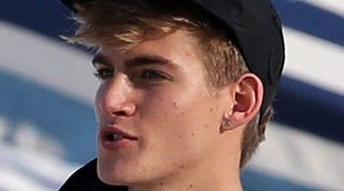 Presley Gerber, pillado con una nueva chica