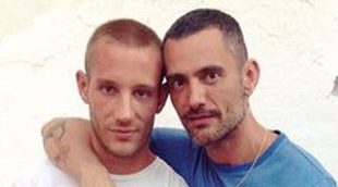 La romántica boda de David Delfín y Pablo Sáez en el hospital