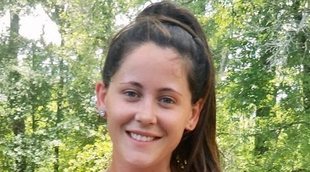 Janelle Evans ('Madre adolescente') saca una pistola estando con su hijo